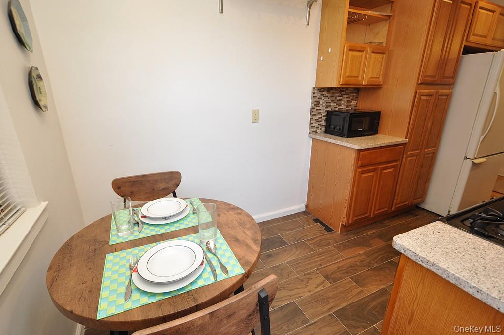 142 Garth Road # 5N, Scarsdale, NY 10583