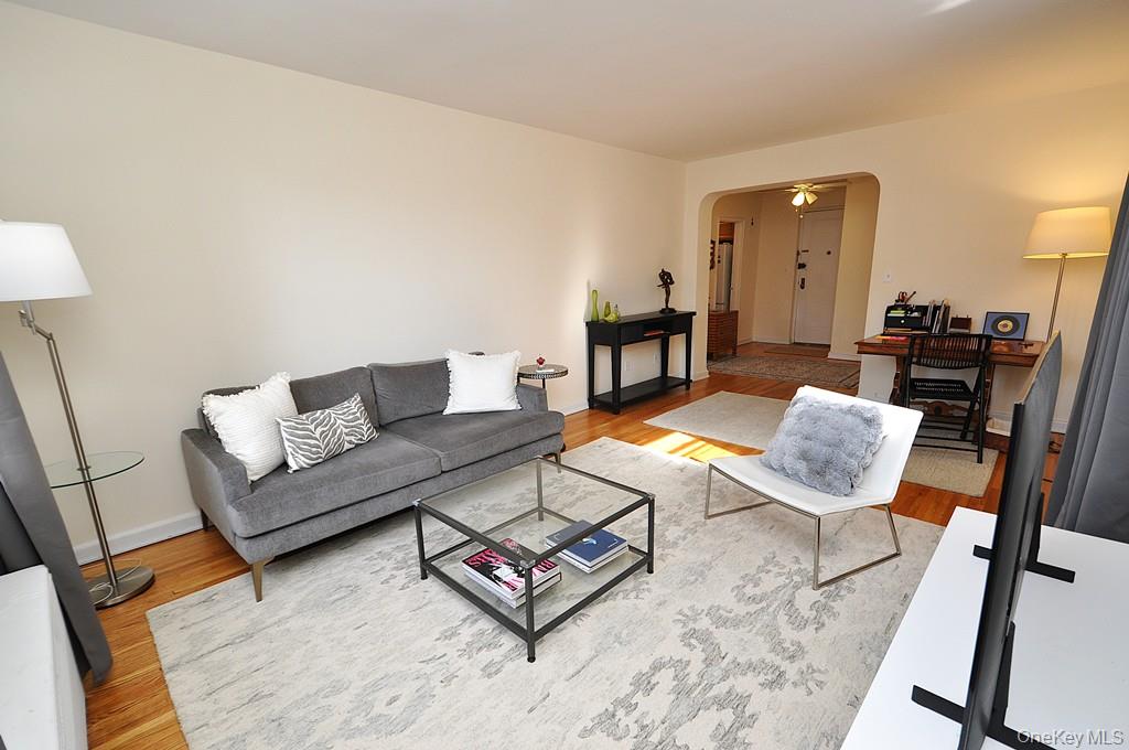 142 Garth Road # 5N, Scarsdale, NY 10583