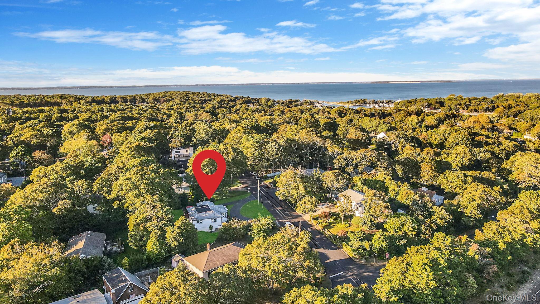 3 Fort Hill Road, Hampton Bays, NY 11946