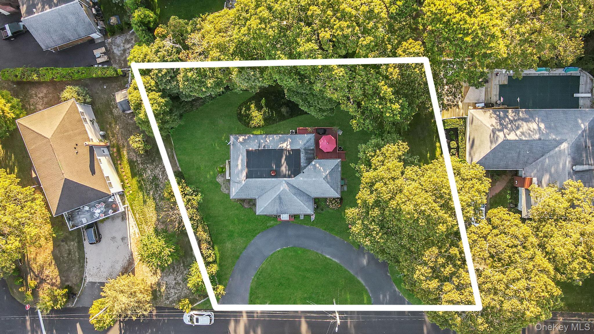 3 Fort Hill Road, Hampton Bays, NY 11946