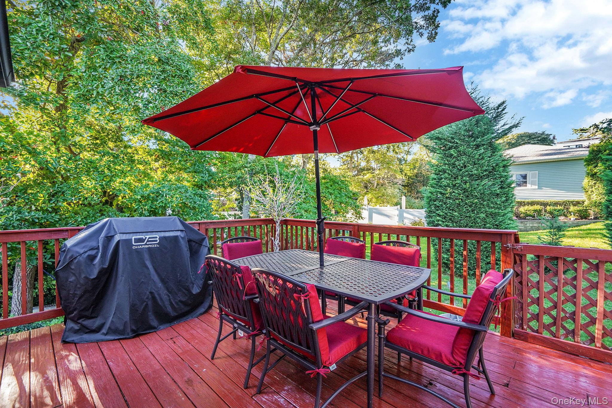 3 Fort Hill Road, Hampton Bays, NY 11946