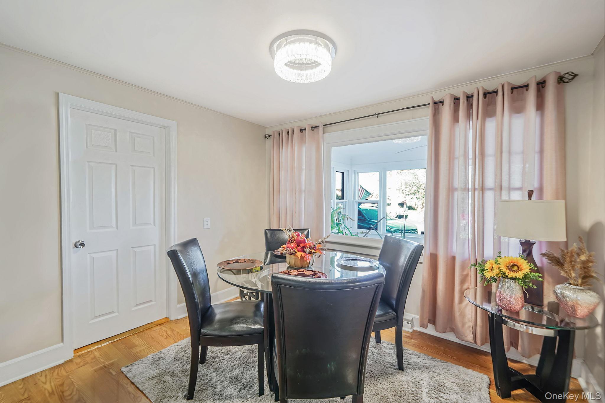 3 Fort Hill Road, Hampton Bays, NY 11946