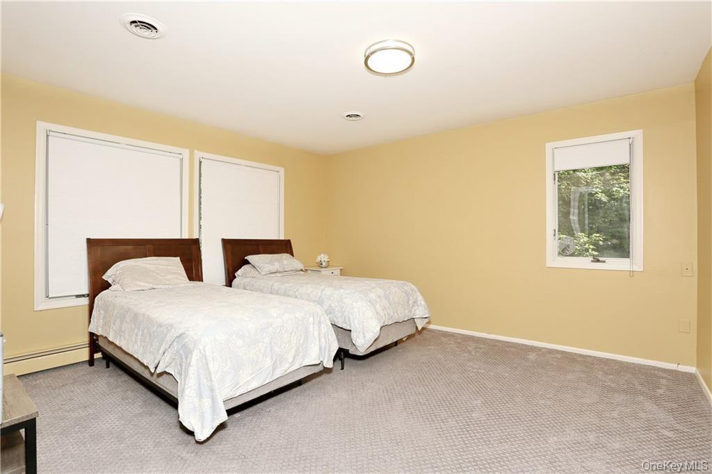 1 Emerald Drive, Pomona, NY 10970