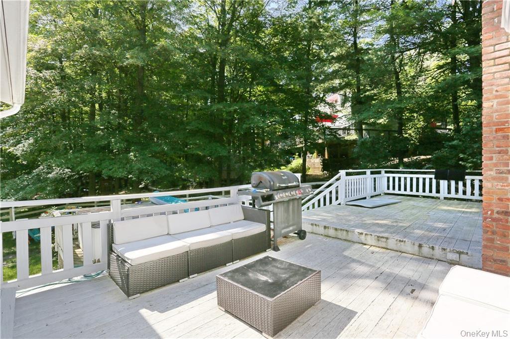 1 Emerald Drive, Pomona, NY 10970