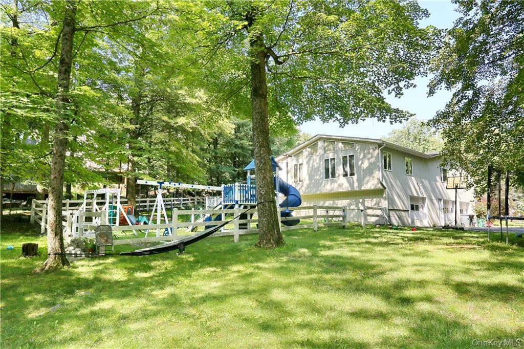 1 Emerald Drive, Pomona, NY 10970