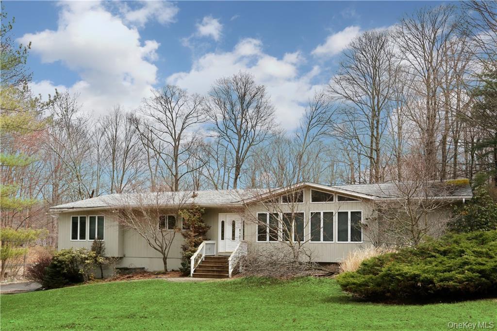 1 Emerald Drive, Pomona, NY 10970