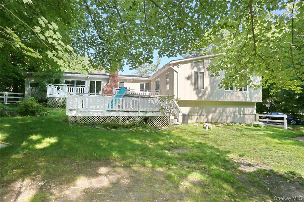 1 Emerald Drive, Pomona, NY 10970