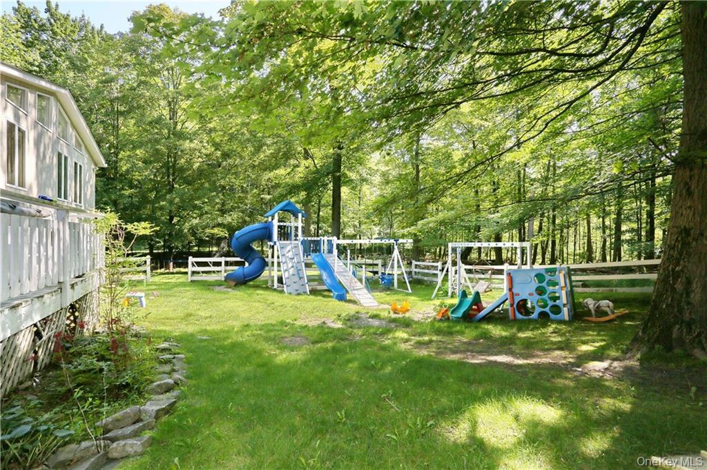 1 Emerald Drive, Pomona, NY 10970