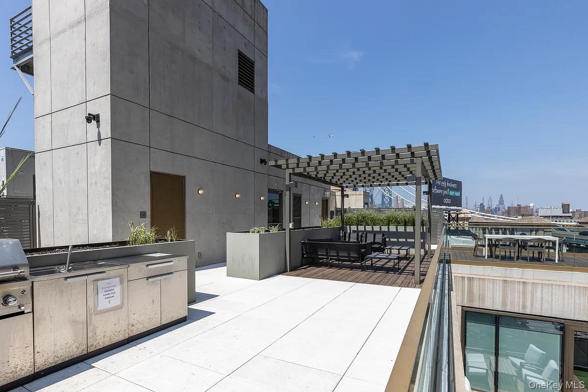 98 Front Street # 9J, Brooklyn, NY 11201