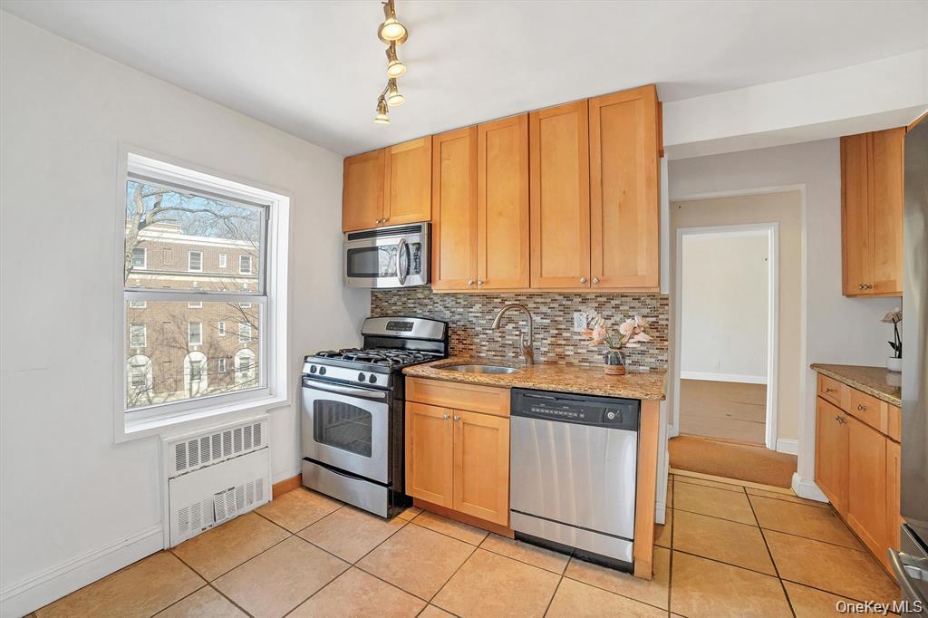 415 Gramatan Avenue # #3J, Mount Vernon, NY 10552