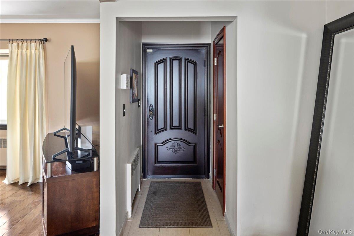 504 Saddle Ridge Road, Woodmere, NY 11598