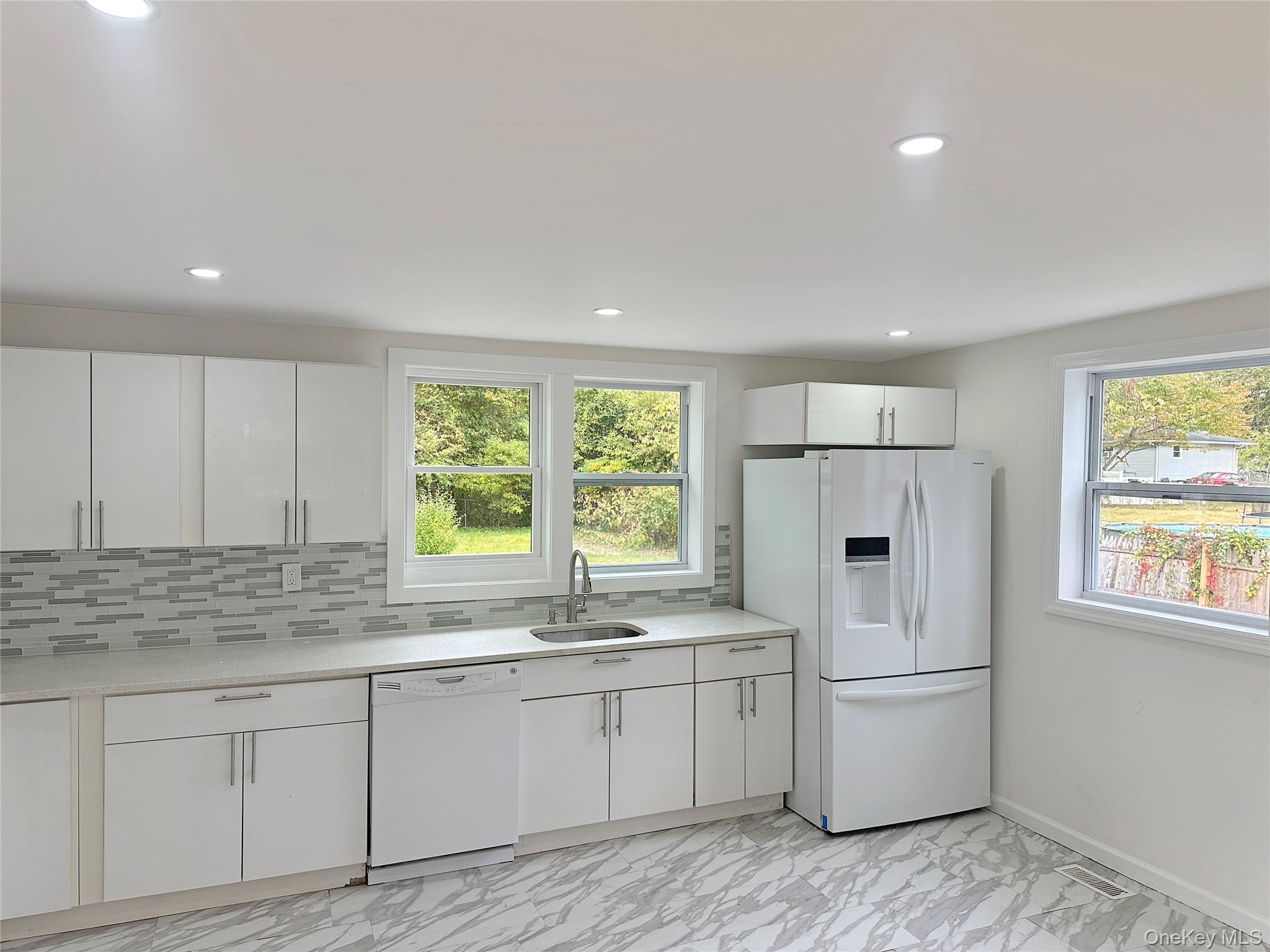 86 Wilson Avenue, Medford, NY 11763