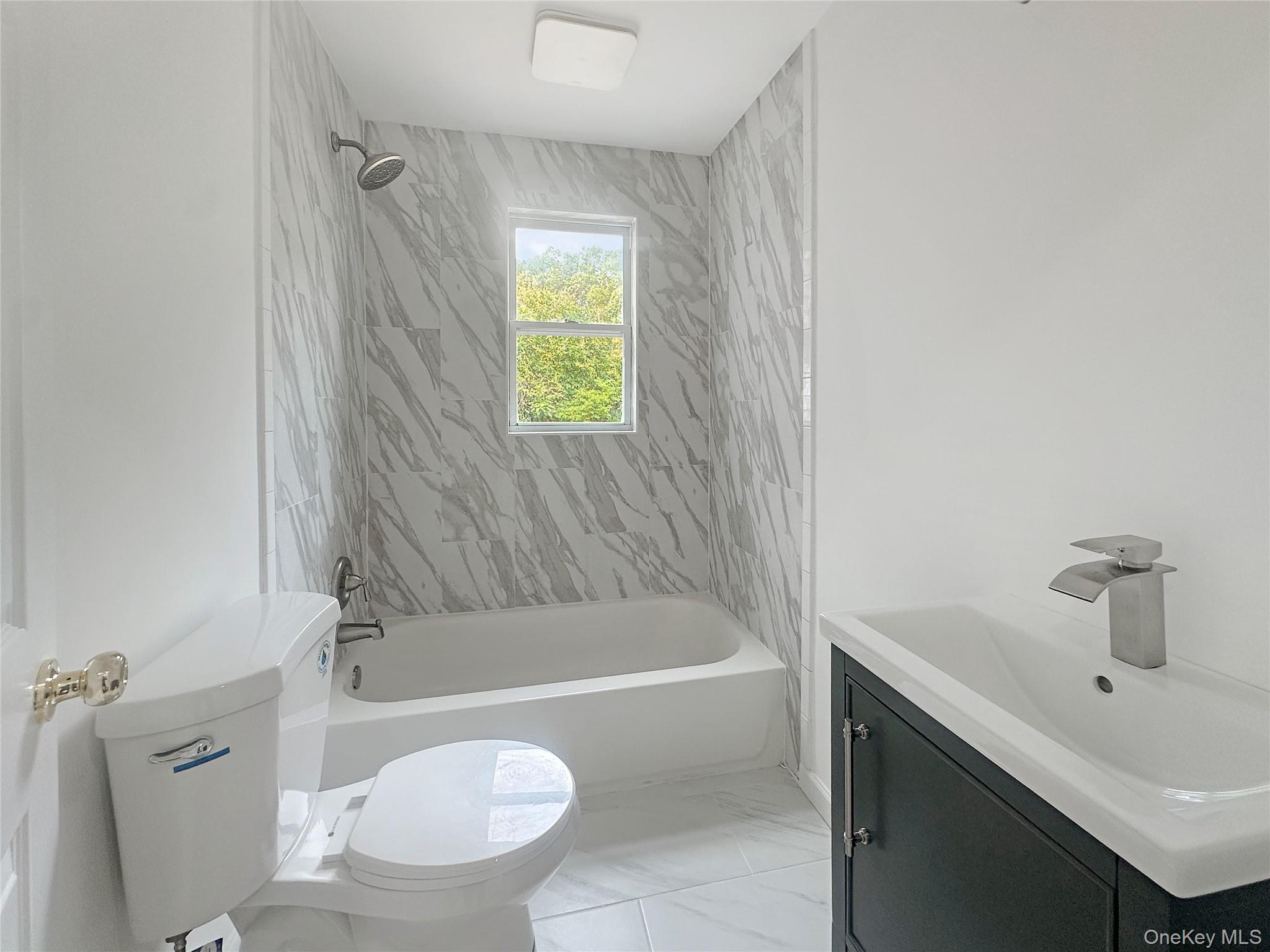 86 Wilson Avenue, Medford, NY 11763