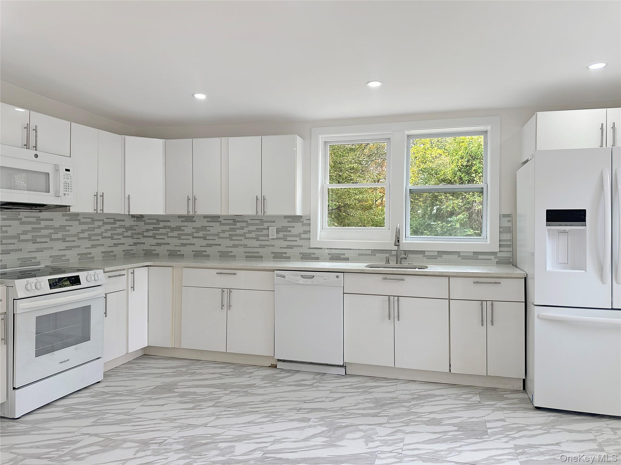 86 Wilson Avenue, Medford, NY 11763