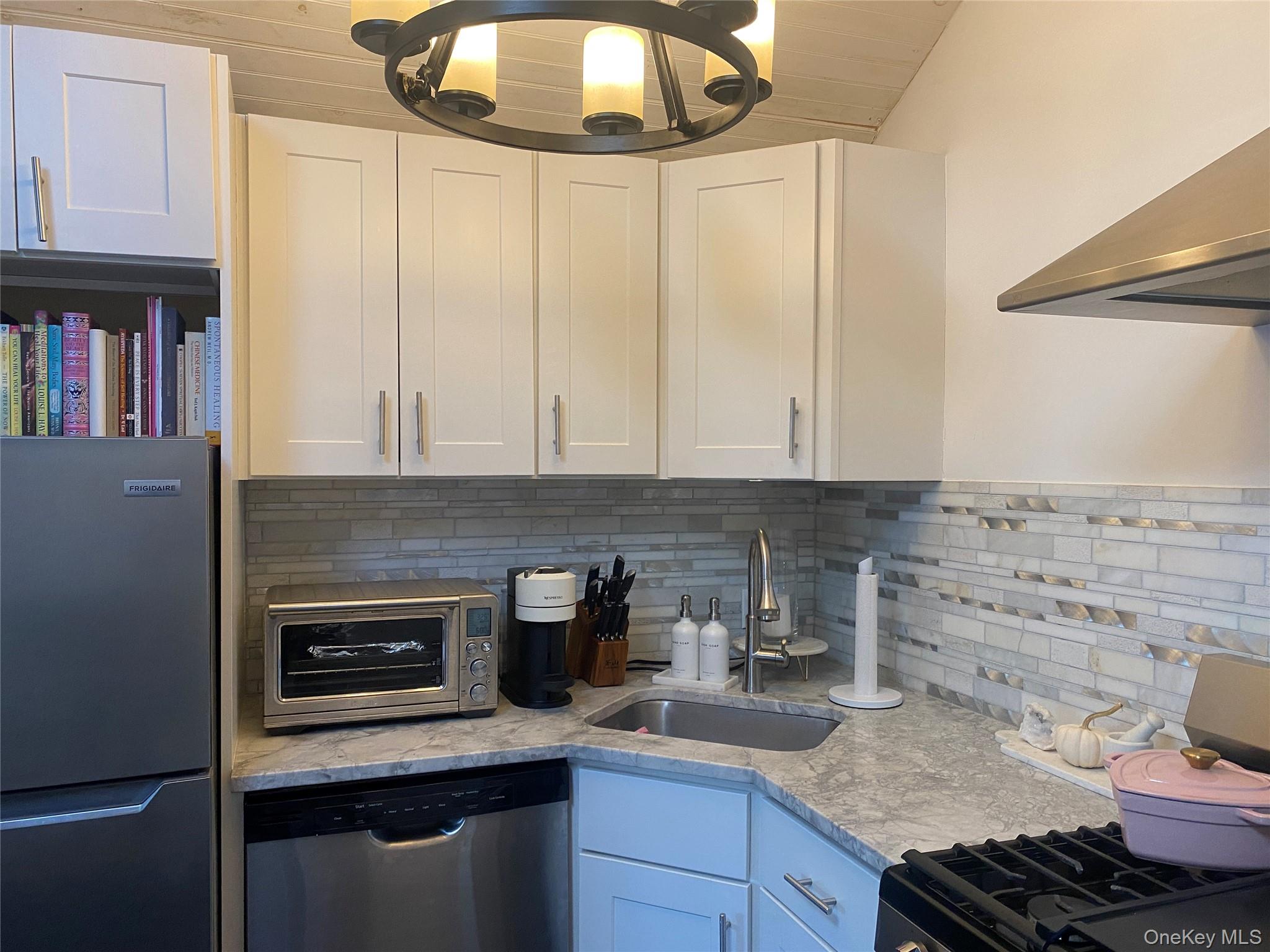 9 Cottage Lane, North Salem, NY 10560