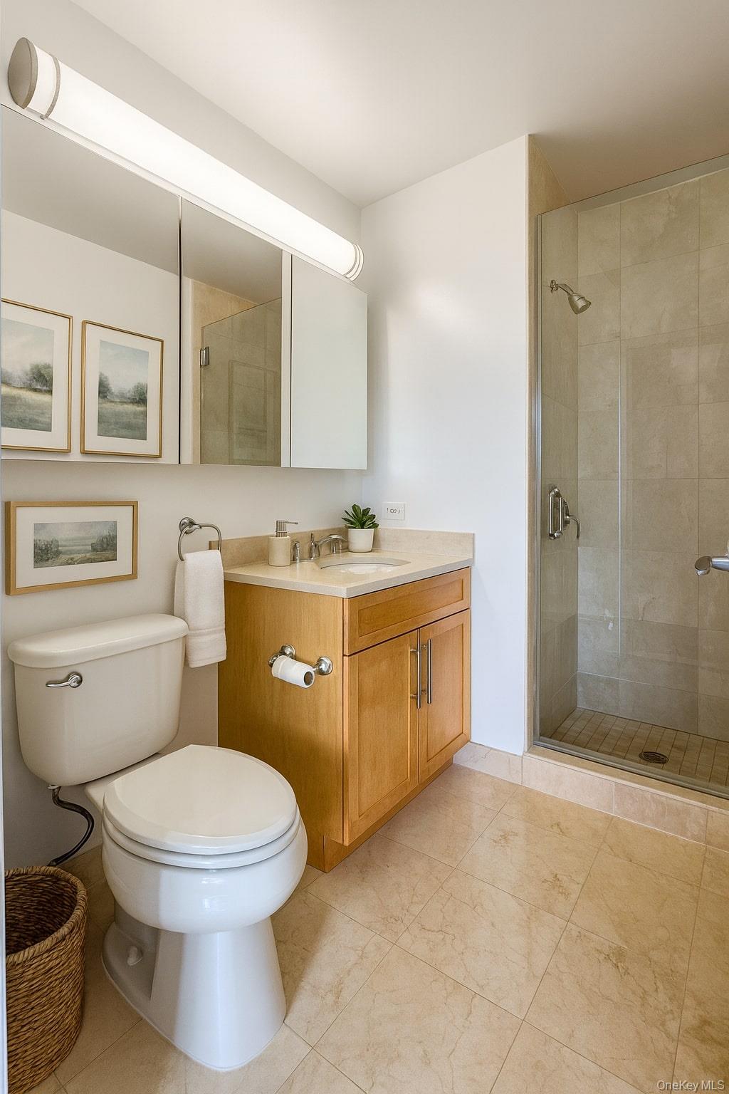 40-26 college point blvd # Penthouse2G, Flushing, NY 11354