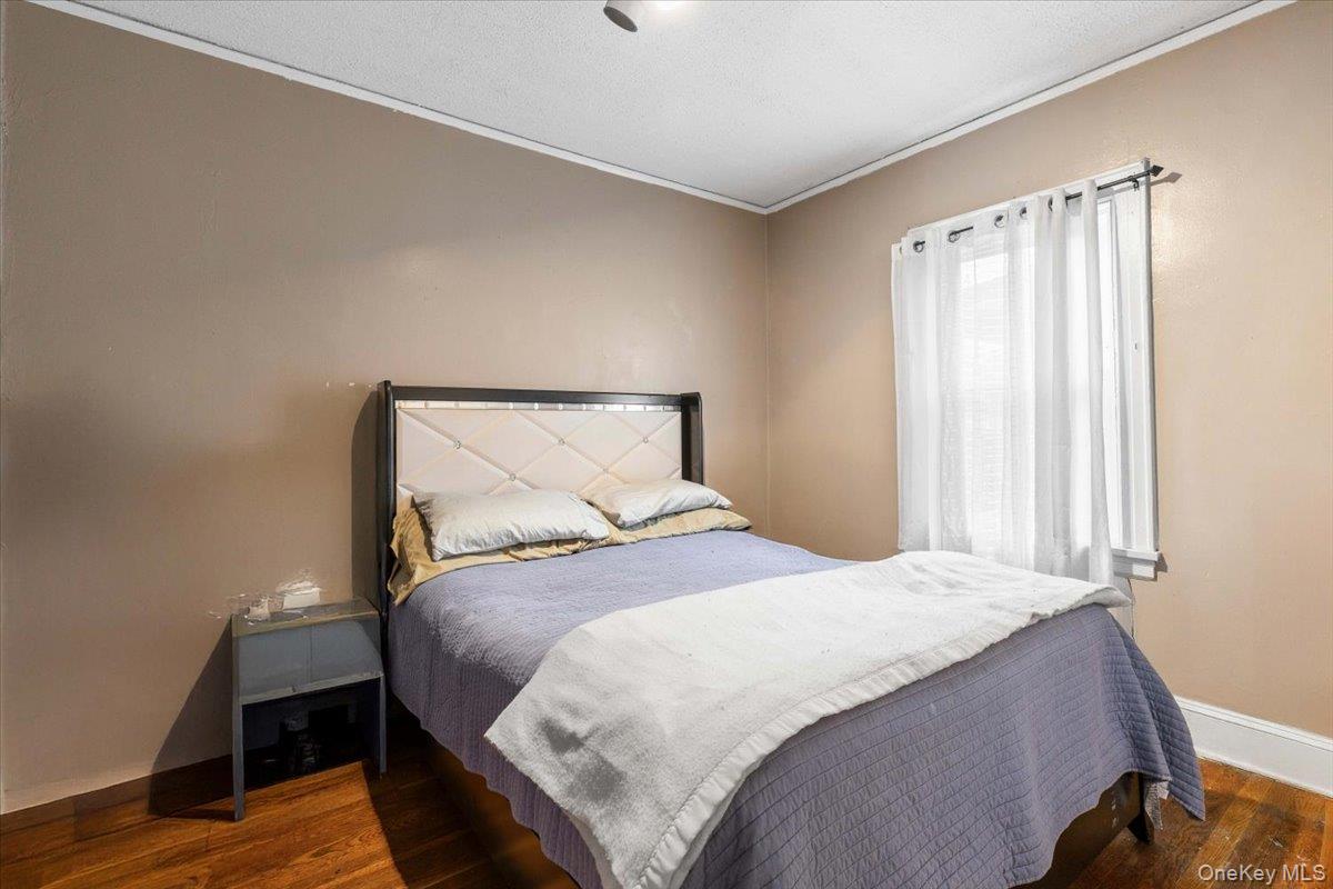 4534 Hoxie Street, Bronx, NY 10470