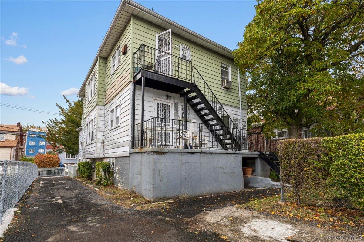 4534 Hoxie Street, Bronx, NY 10470