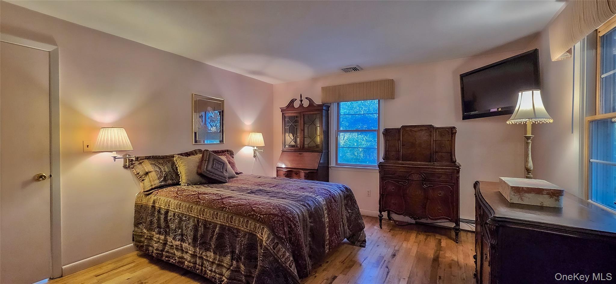 28 Carolyn Way, Somers, NY 10589