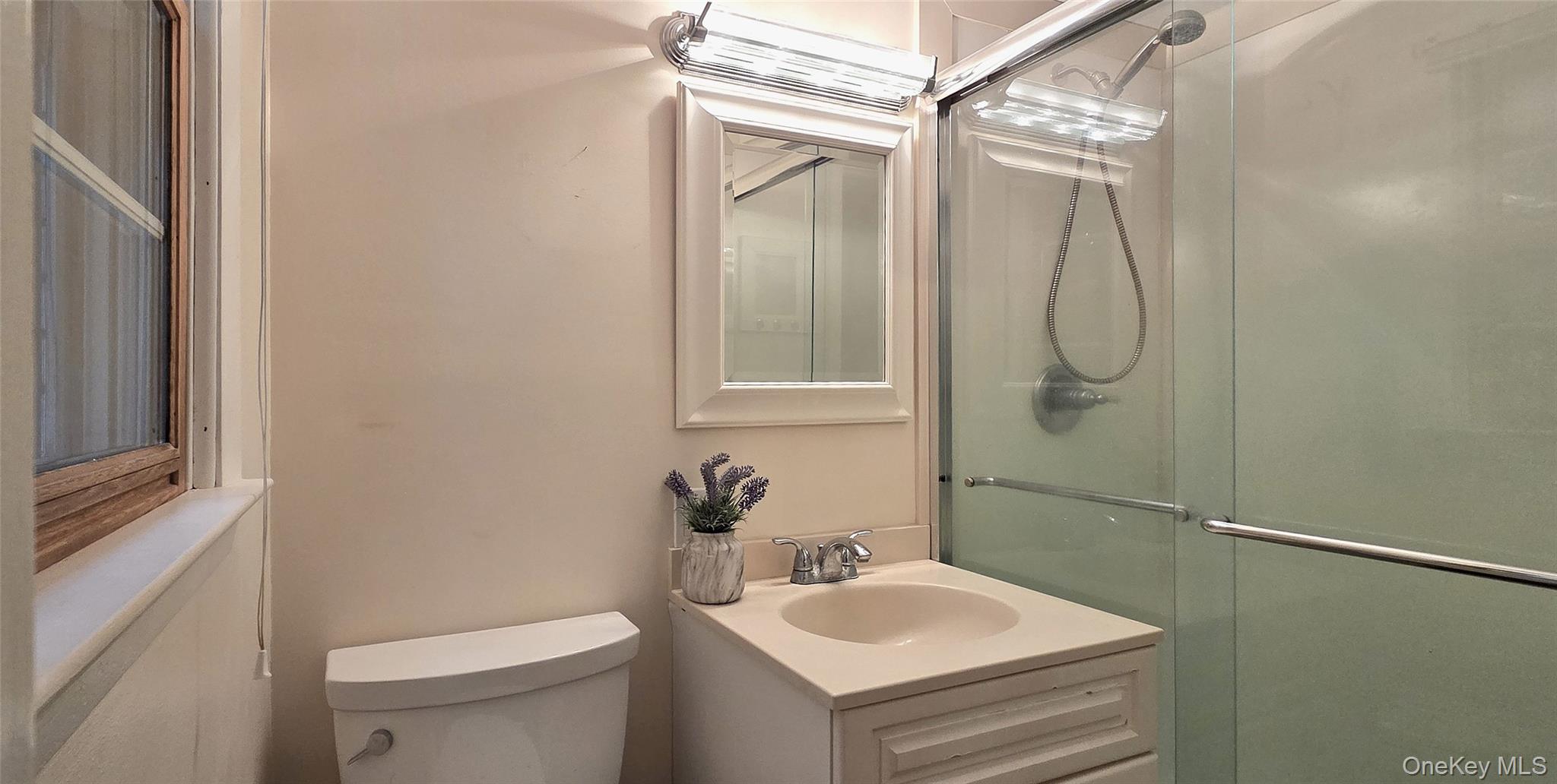 28 Carolyn Way, Somers, NY 10589