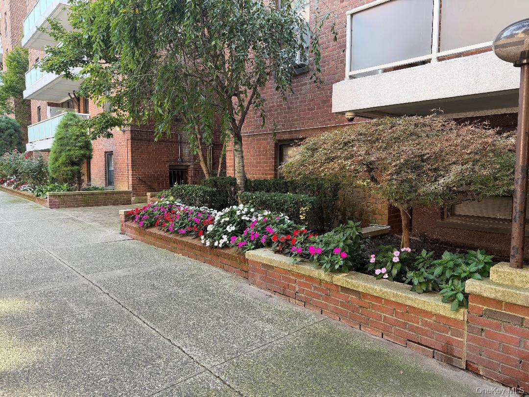 83-40 Austin Street # 4L, Kew Gardens, NY 11415