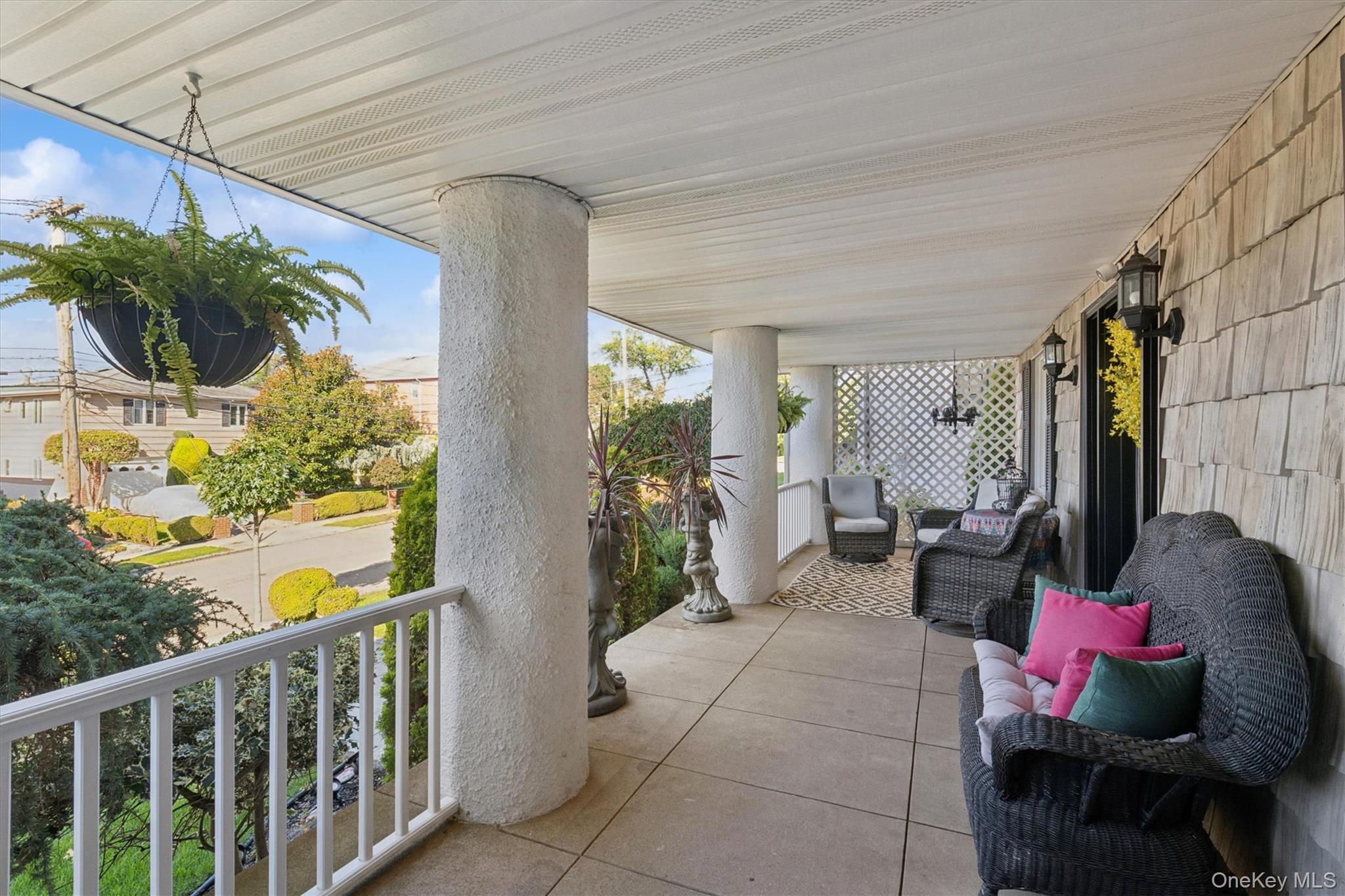 5211 Redfield Street, Douglaston, NY 11362