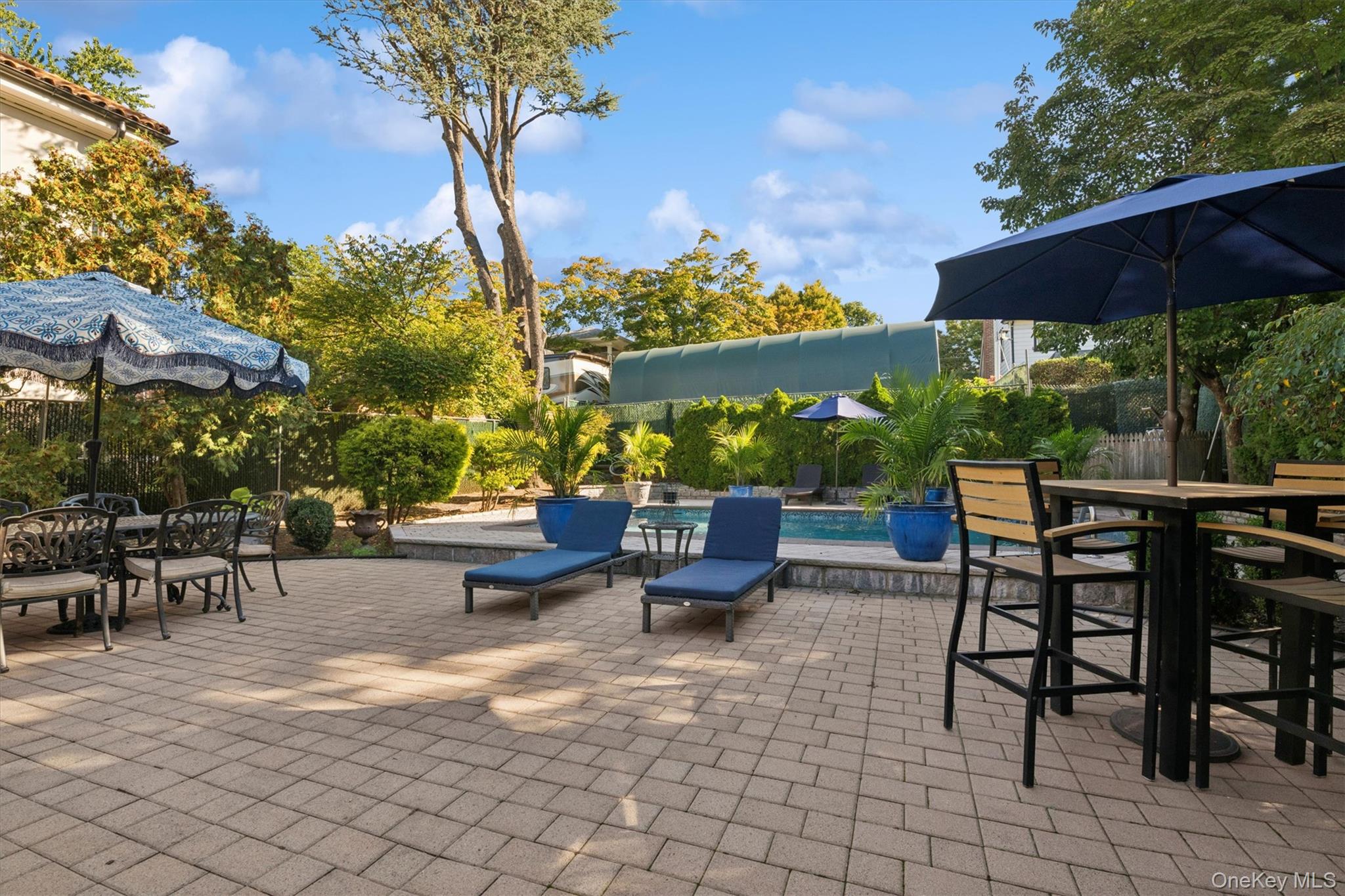 5211 Redfield Street, Douglaston, NY 11362