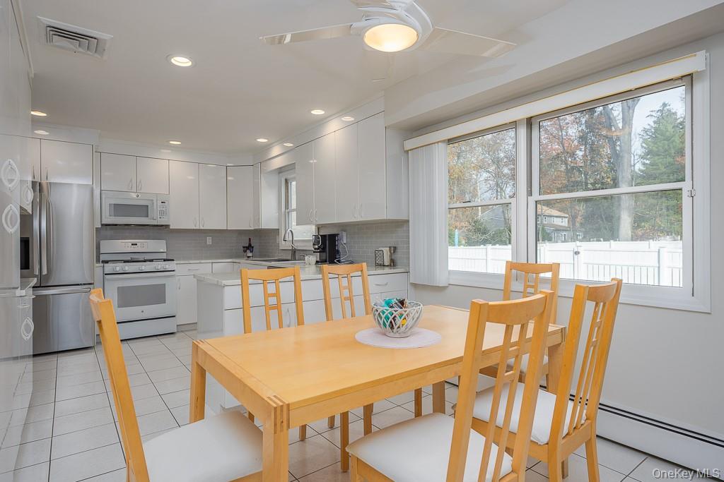 3 Spirea Lane, New City, NY 10956