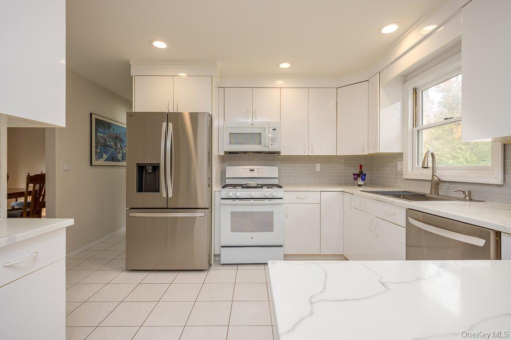 3 Spirea Lane, New City, NY 10956