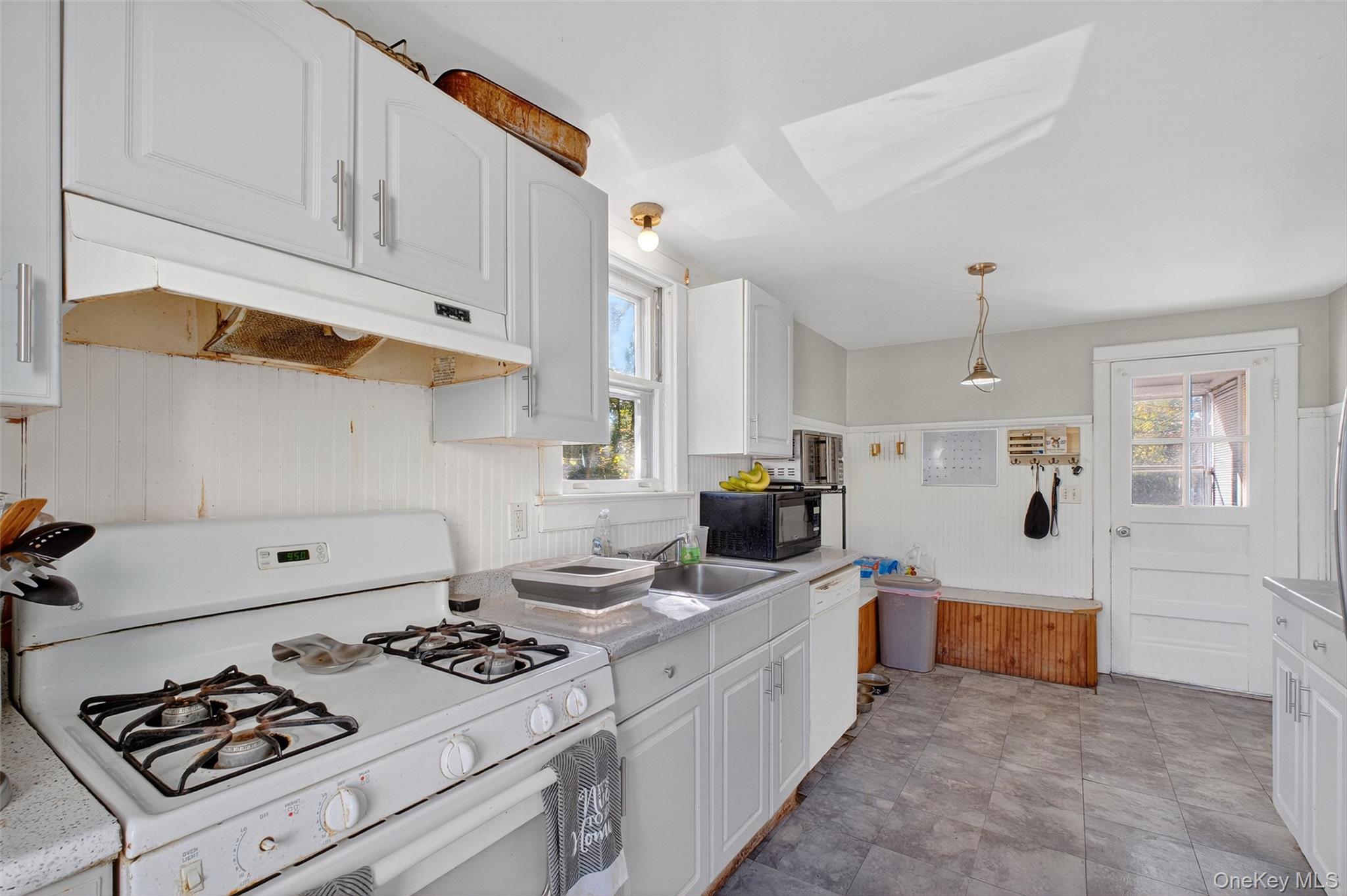 17 Fishkill Hook Road, Hopewell Junction, NY 12533