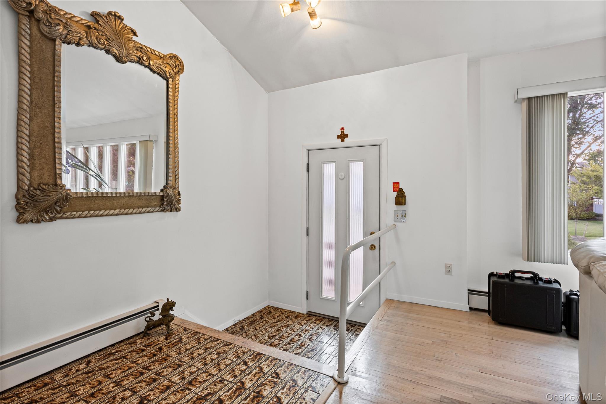 5 Roy Drive, Nesconset, NY 11767