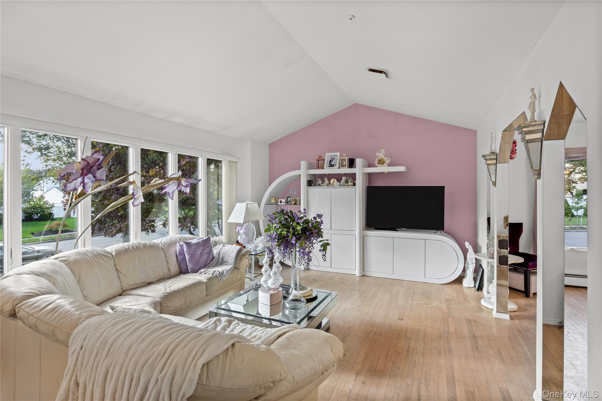 5 Roy Drive, Nesconset, NY 11767