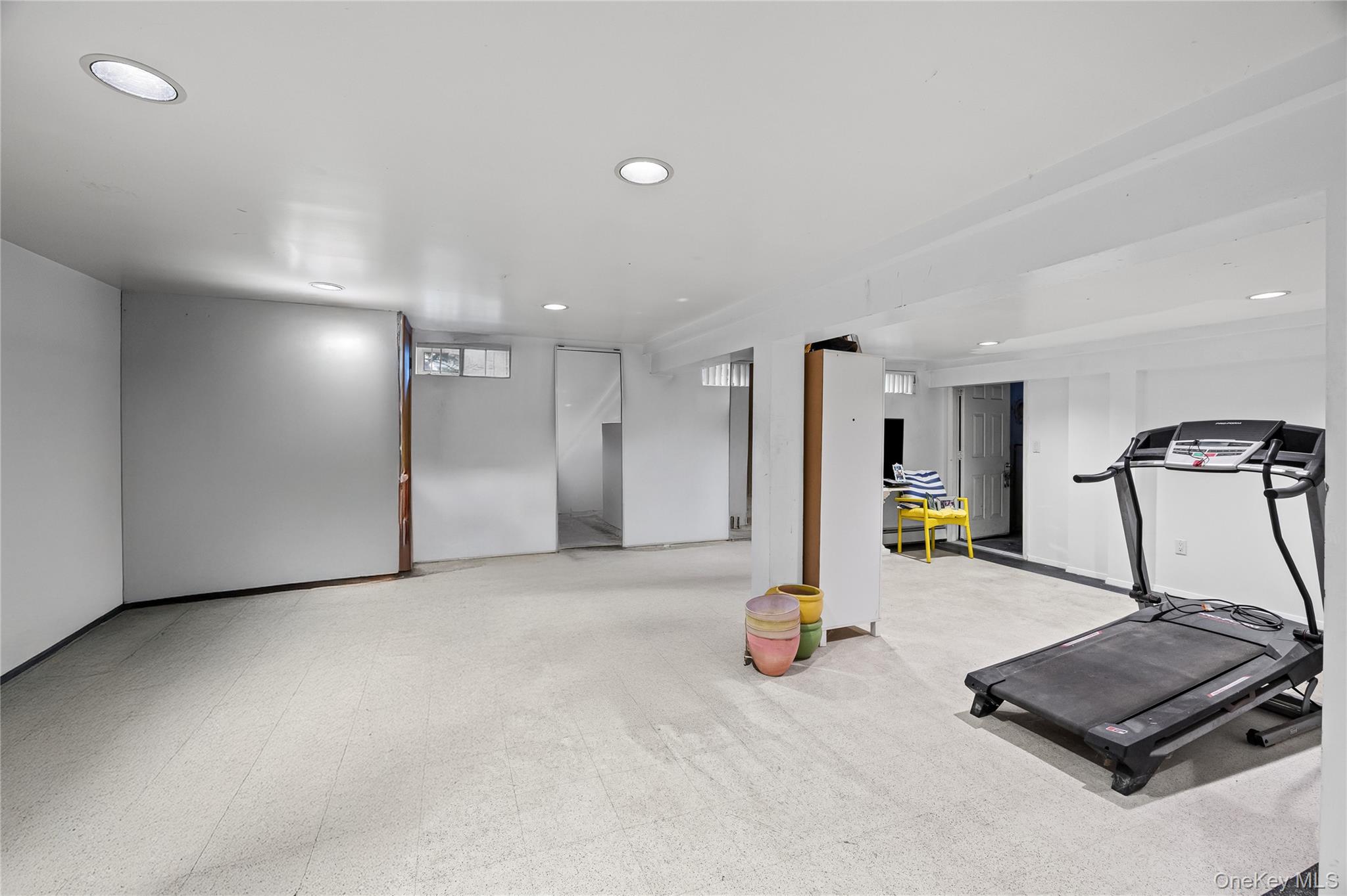 5 Roy Drive, Nesconset, NY 11767