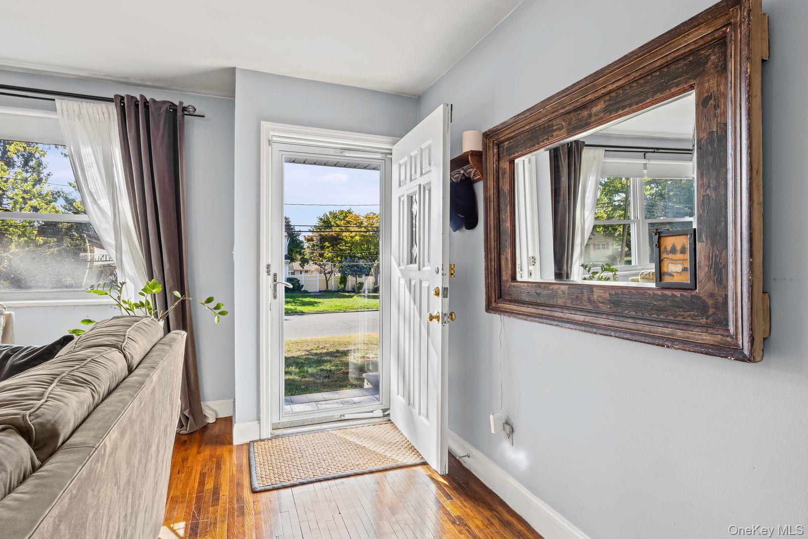 375 Oakland Avenue, Central Islip, NY 11722