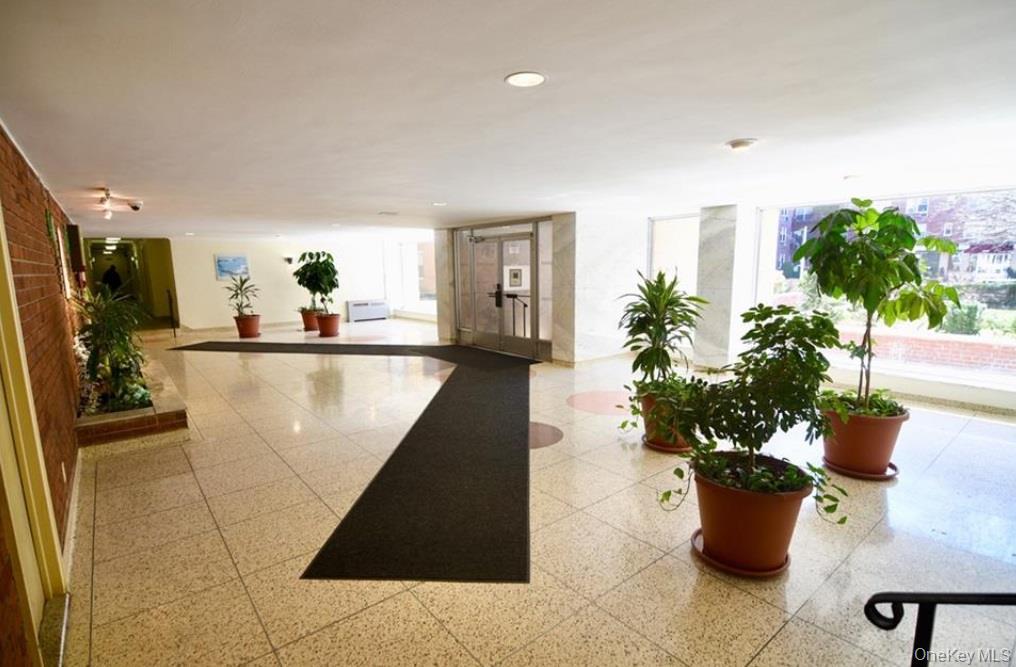 2 Sadore Lane # 1R, Yonkers, NY 10710