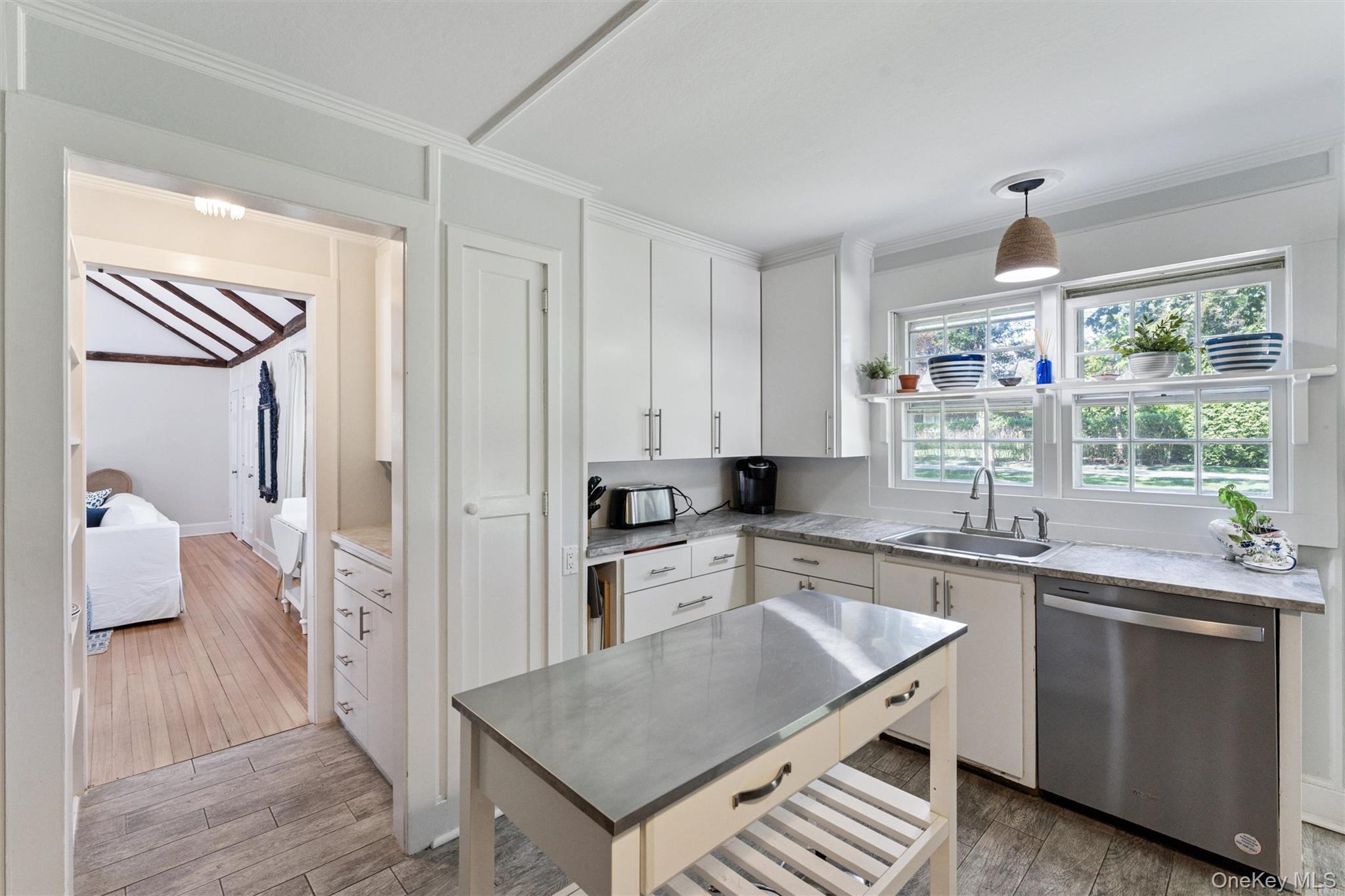 35 Sheppard Street, Quiogue, NY 11978