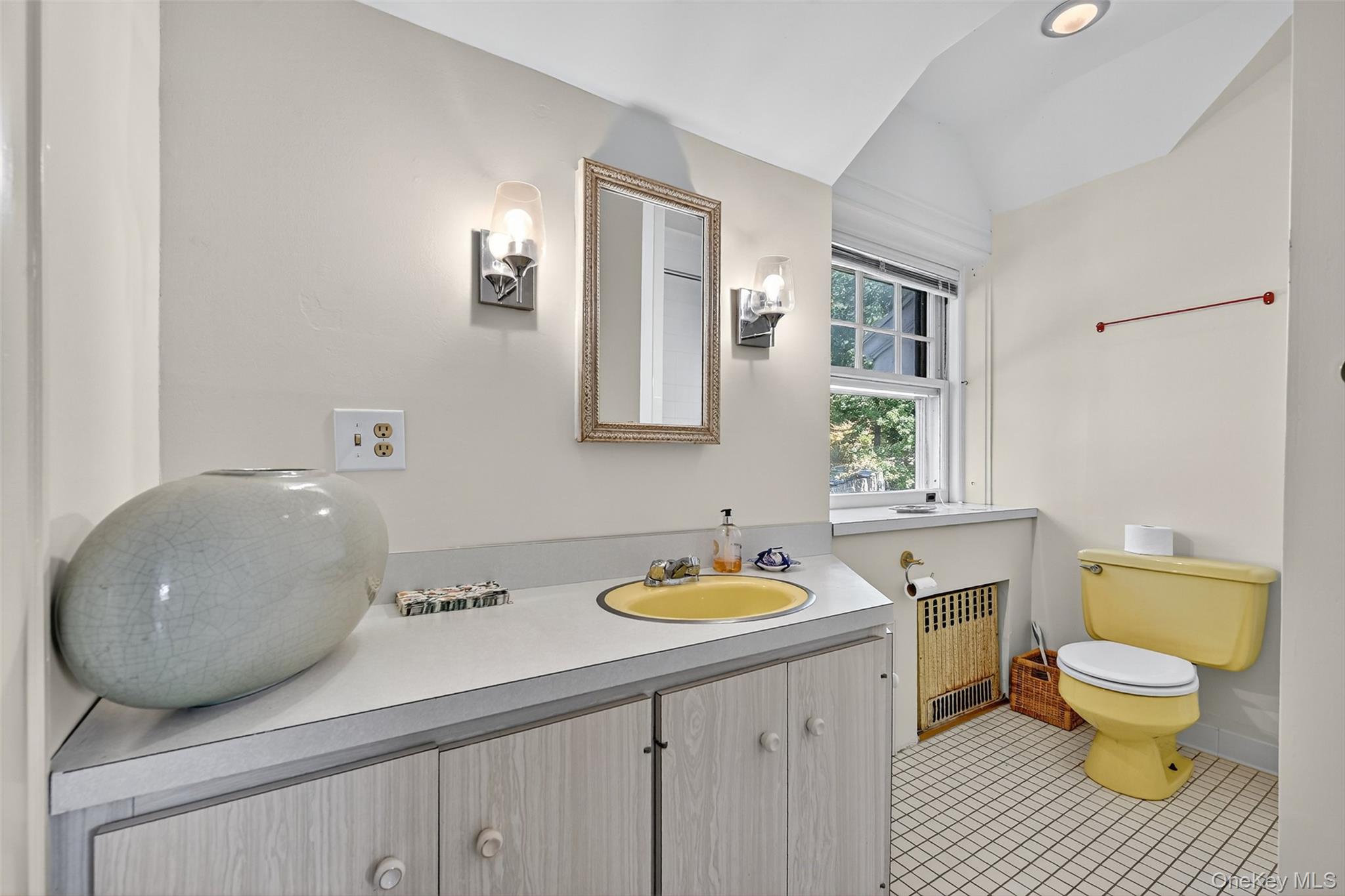 74 Tower Hill Loop E, Tuxedo Park, NY 10987