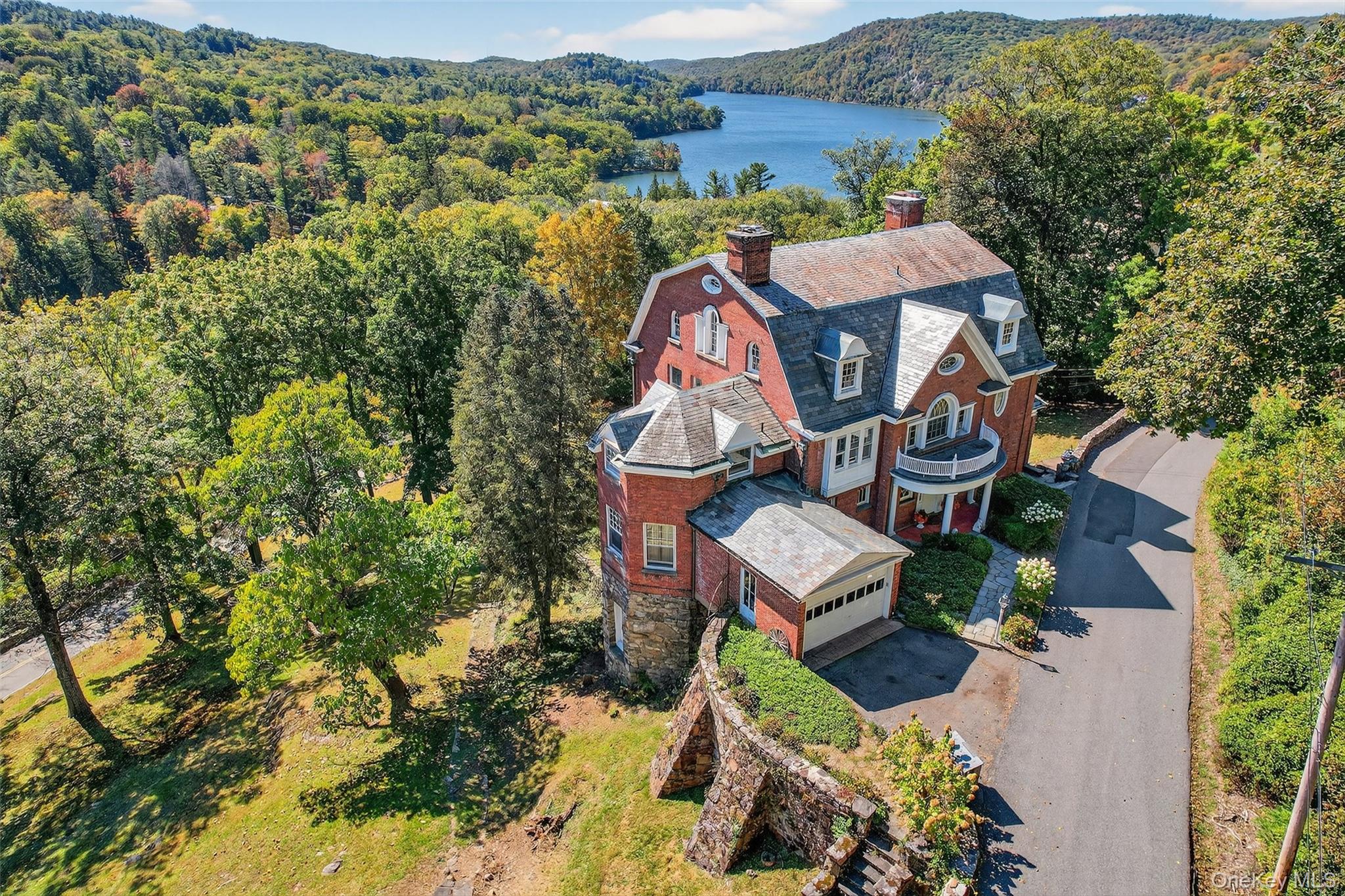 74 Tower Hill Loop E, Tuxedo Park, NY 10987