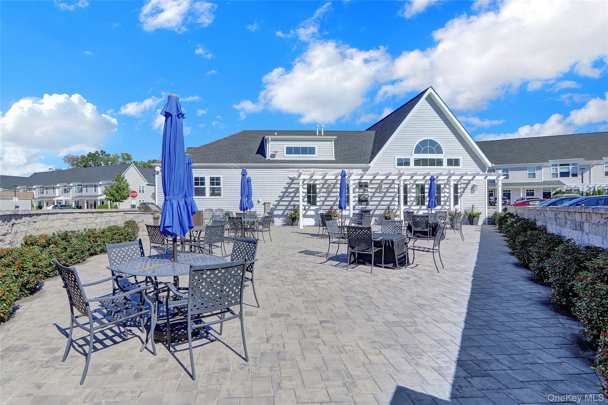 704 Breton Way # 704, Glen Cove, NY 11542