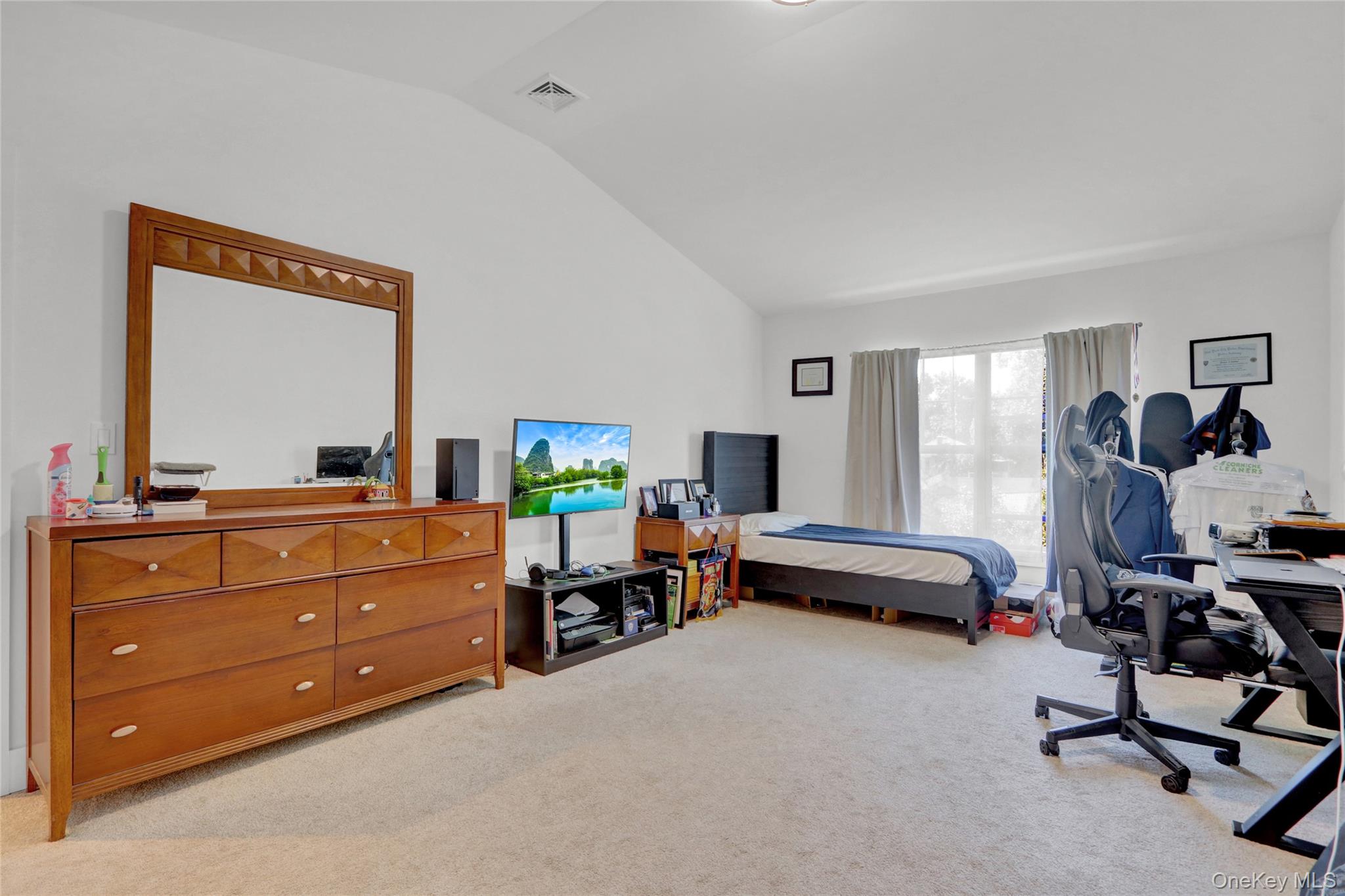 704 Breton Way # 704, Glen Cove, NY 11542