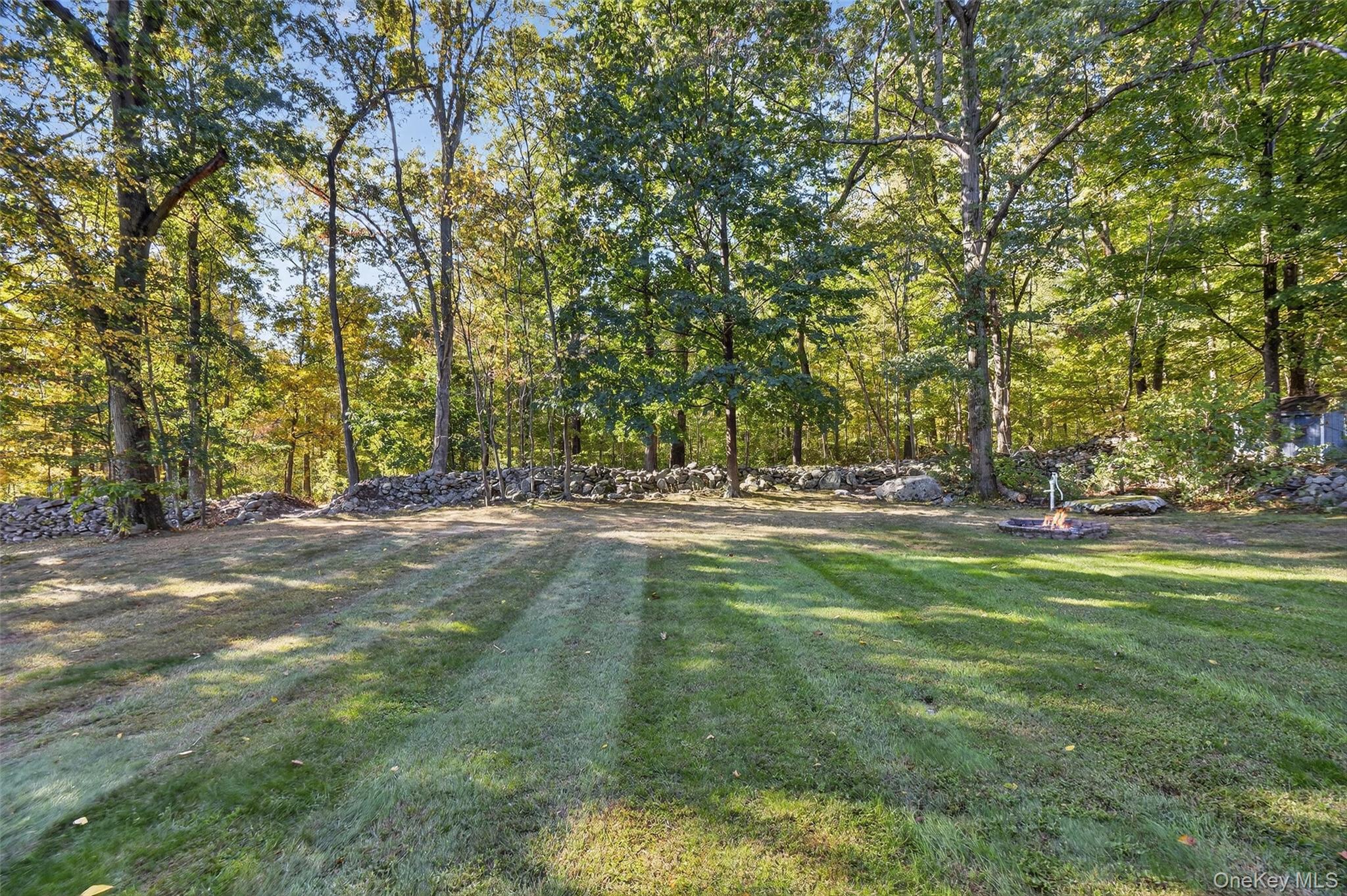 126 Foxwood Dr S, Newburgh, NY 12550