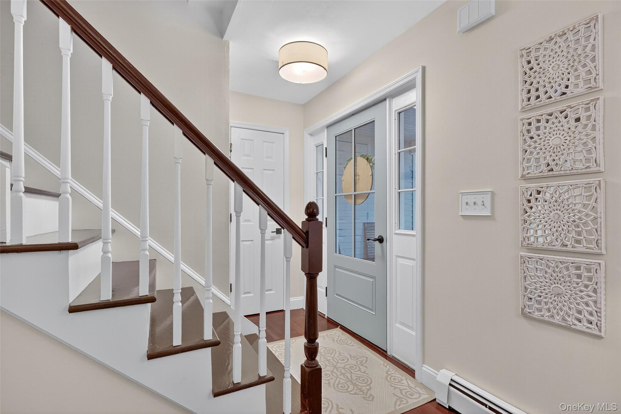 126 Foxwood Dr S, Newburgh, NY 12550