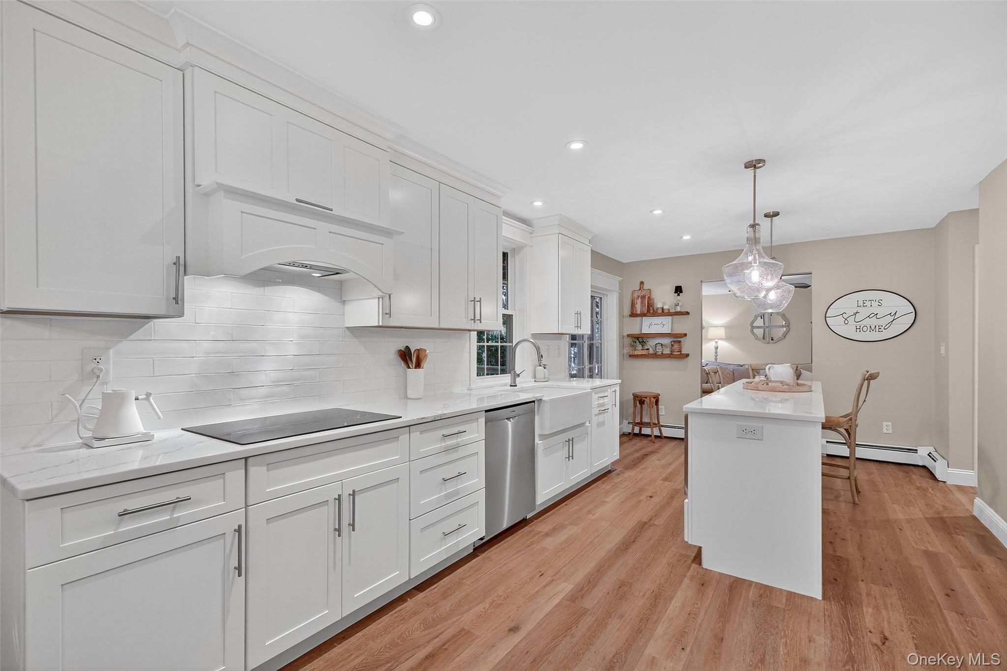 126 Foxwood Dr S, Newburgh, NY 12550