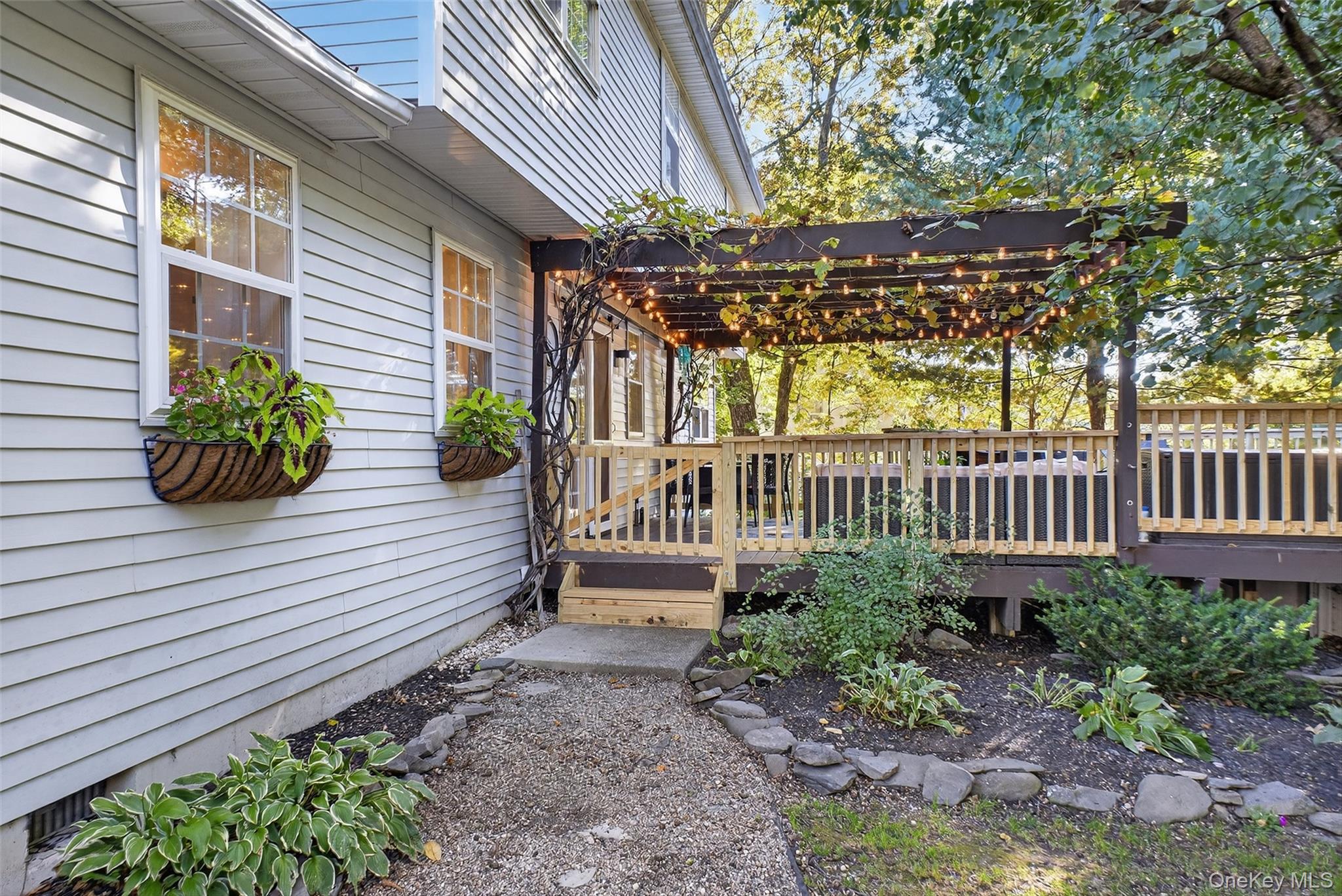 126 Foxwood Dr S, Newburgh, NY 12550