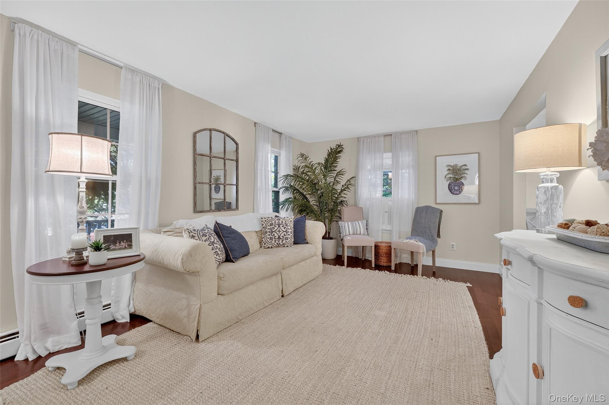 126 Foxwood Dr S, Newburgh, NY 12550