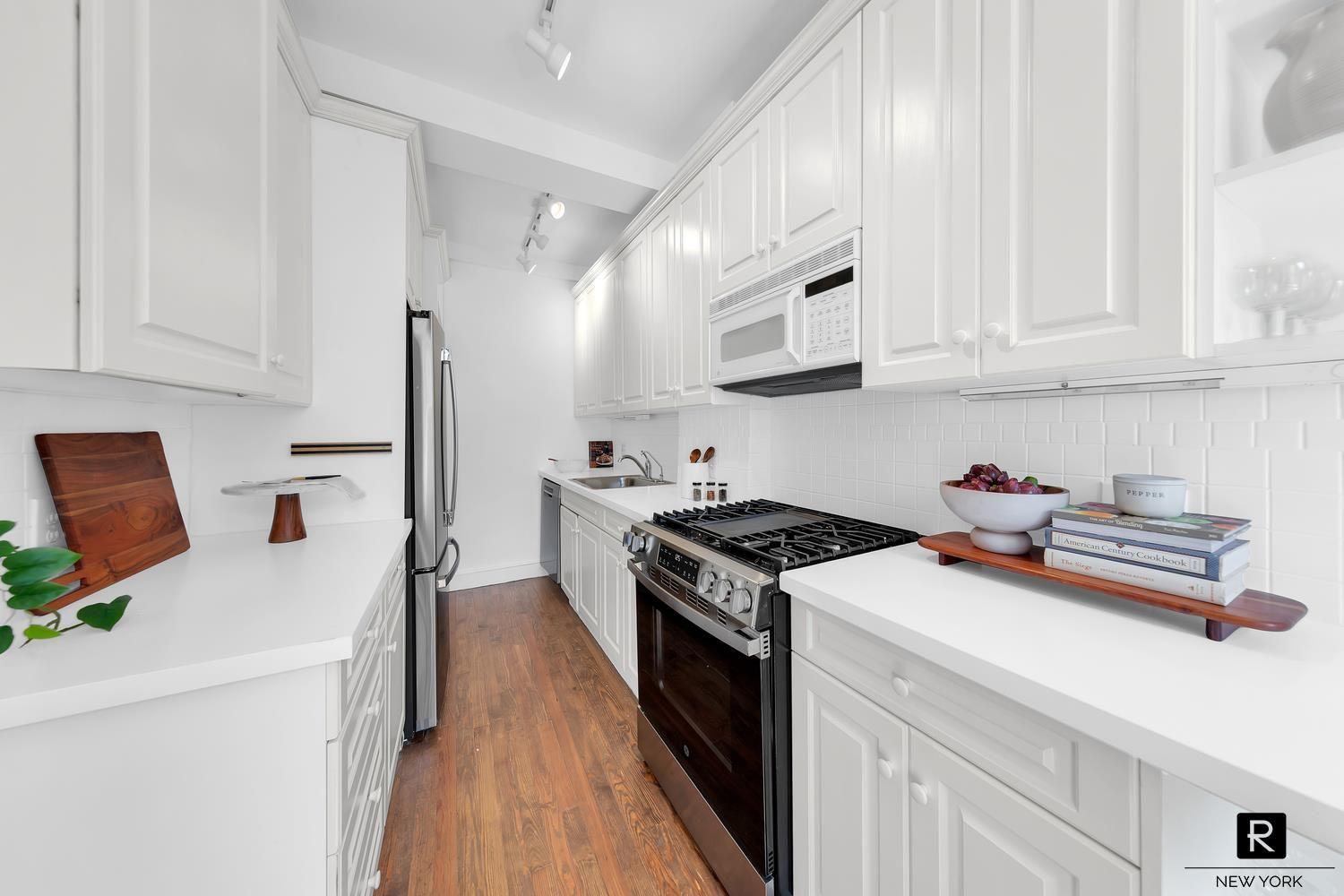 314 West 77th Street # 5-B, New York (Manhattan), NY 10024