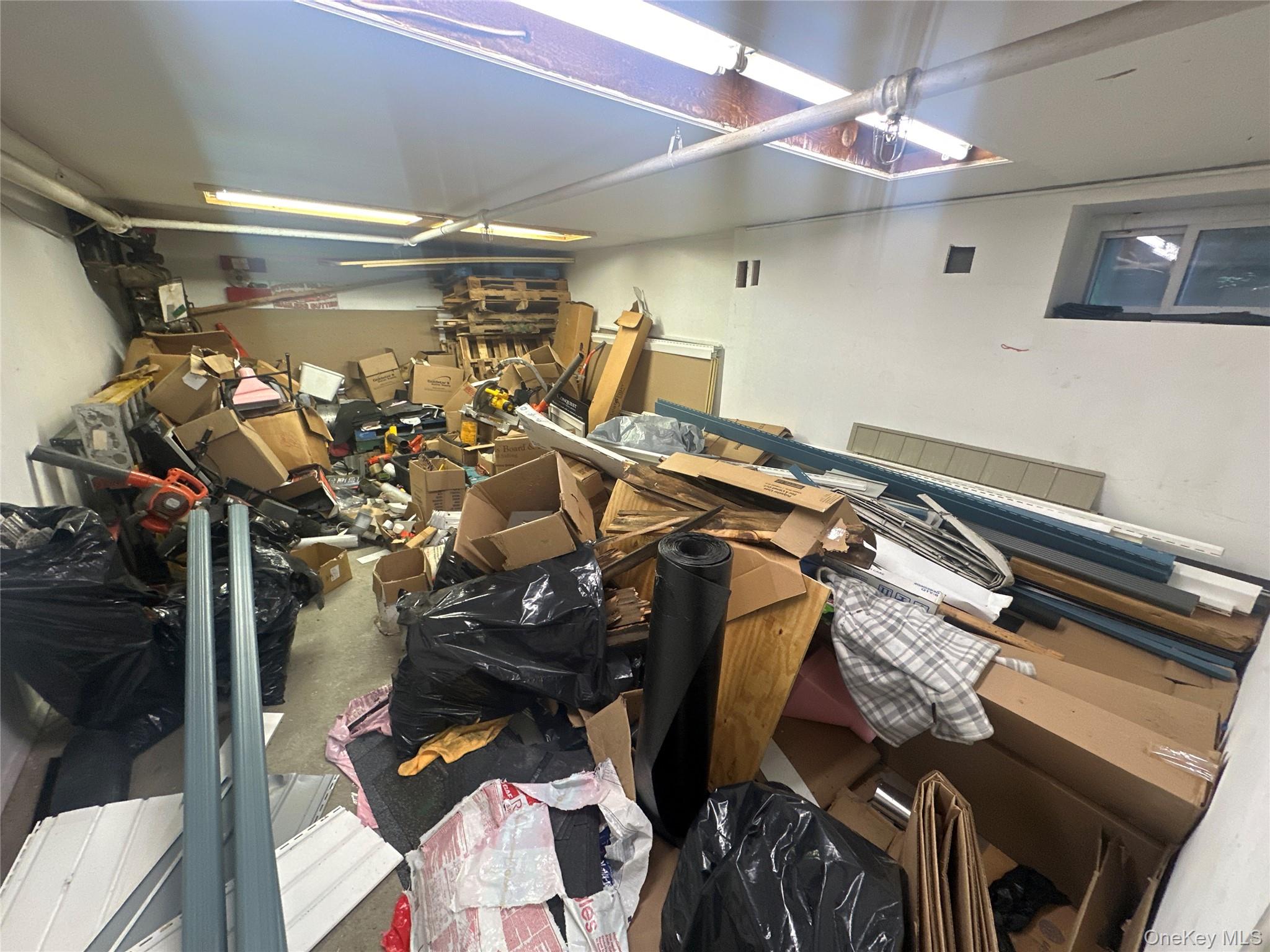 3 Crescent Street # 3B, Hewlett, NY 11557