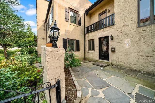 215 Middle Neck Road # D3, Great Neck, NY 11021