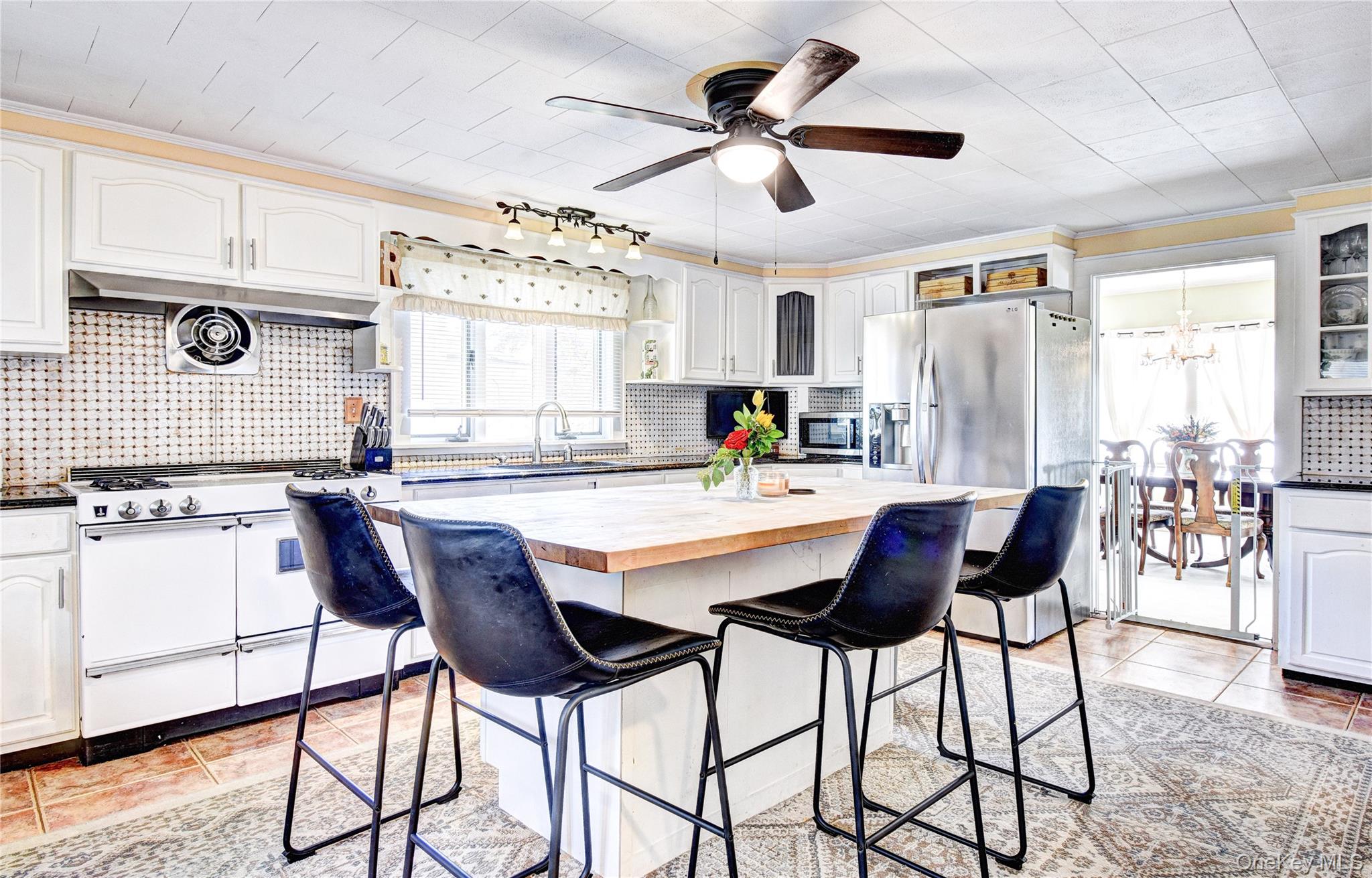 99 S Main Street, Florida, NY 10921