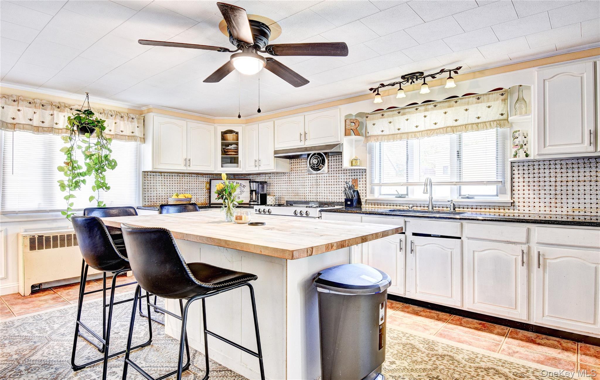 99 S Main Street, Florida, NY 10921